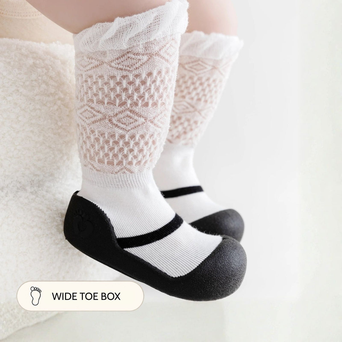White Lace Sole Sox