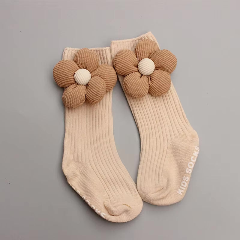 Baby Bonnet &amp; Socks Set
