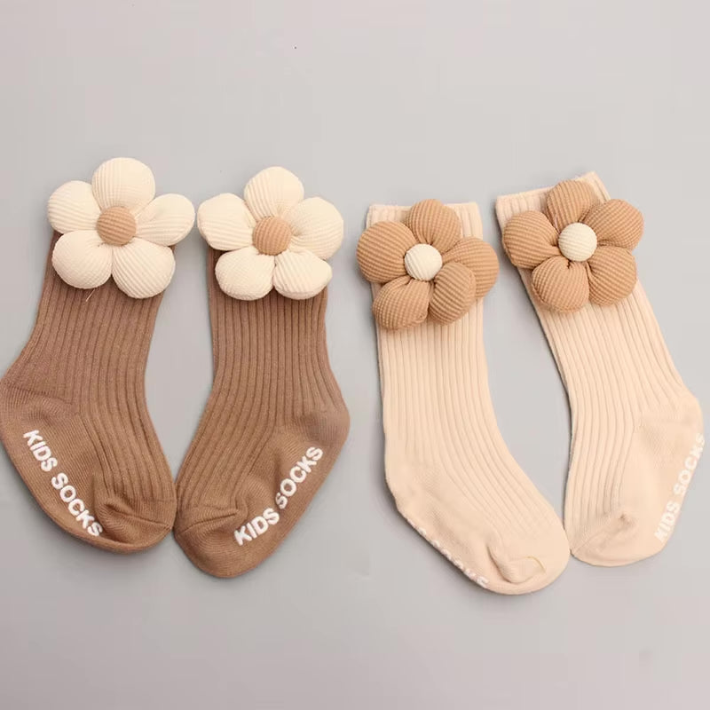 Baby Bonnet &amp; Socks Set