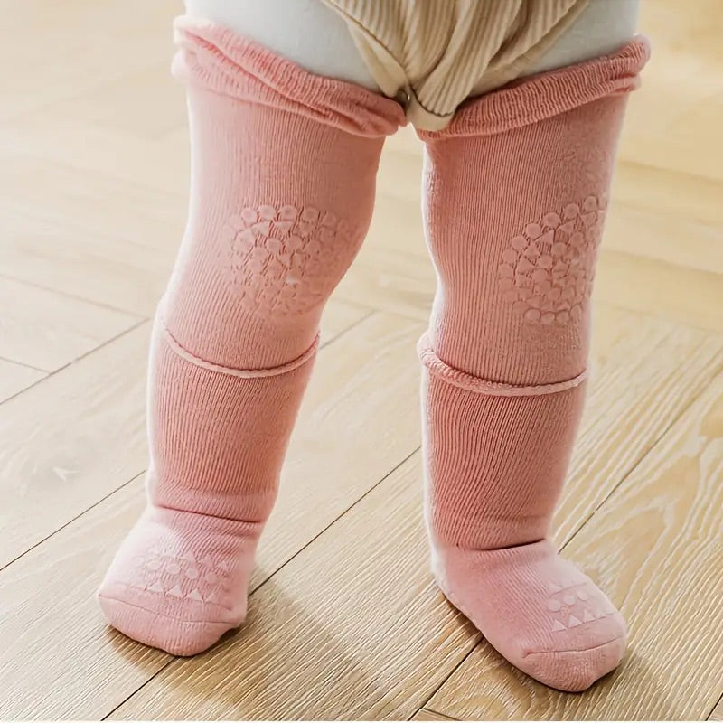 Grip Knee Pads &amp; Grip Socks Set