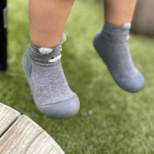 Load image into Gallery viewer, Grey Bear Sole Sox Prewalker Baby Shoes
